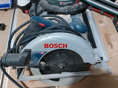 Fierastrau circular de mana