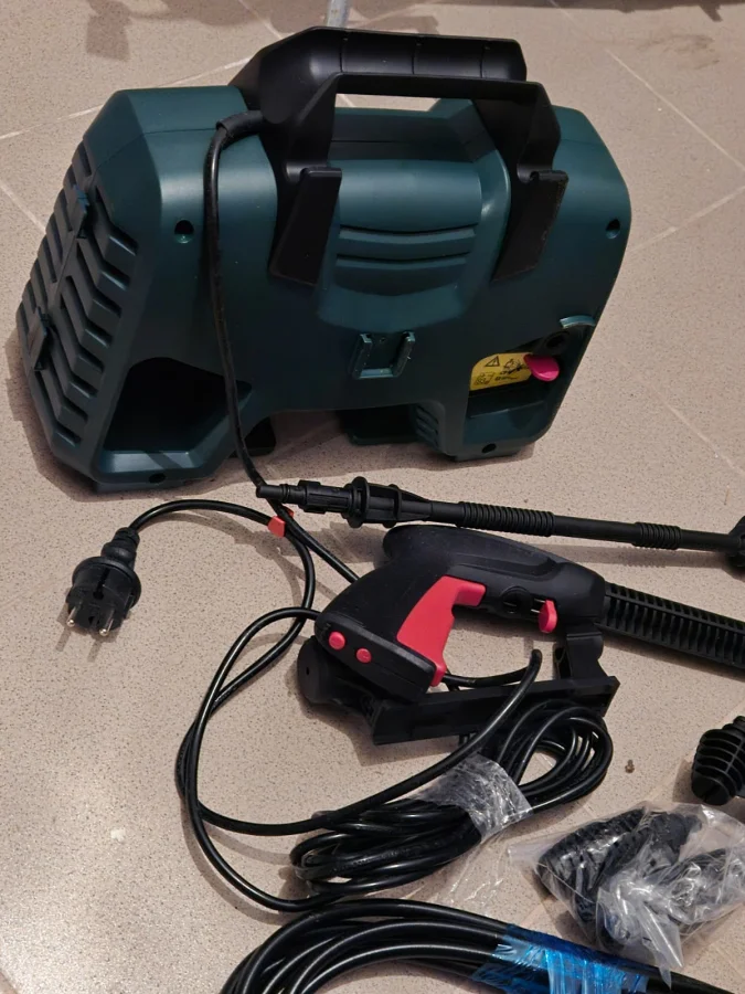 Aparat de spalat cu presiune Bosch EasyAquatak 120, 1500 W