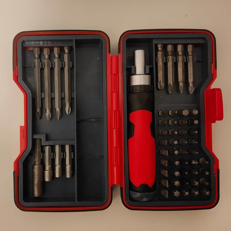 Trusă șurubelniță cu 52 de capete