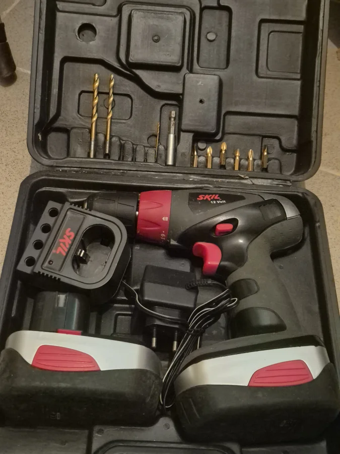 Autofiletantă Skill cu acumulator