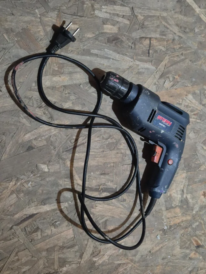 Bormașină electrică Stern HD10VKL+