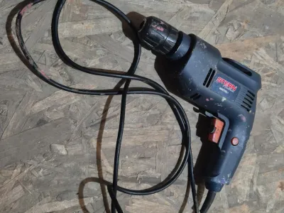 Bormașină electrică Stern HD10VKL+