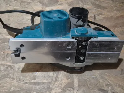 Rindea electrică Makita KP0800 620W max. 2,5mm