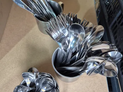 Set tacâmuri 16 piese