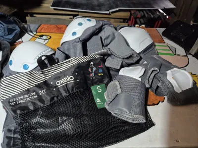 Set genunchiere cotiere